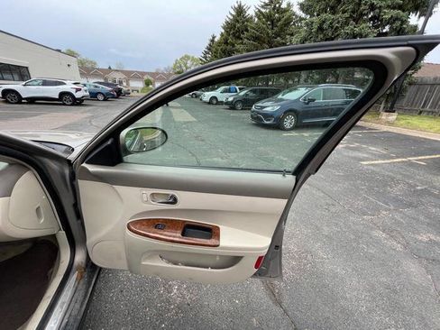 Used 2006 Buick LaCrosse CX FWD image 31