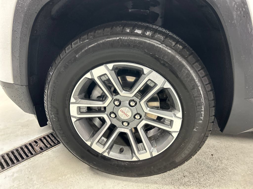 Used 2026 GMC Terrain Elevation FWD image 9