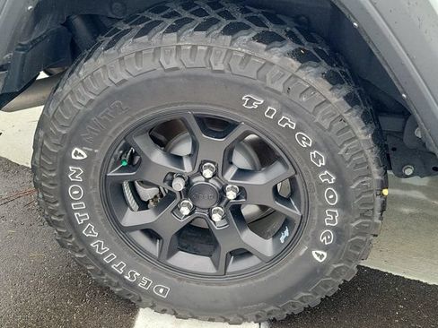 Used 2021 Jeep Wrangler Sport AWD/4WD image 10
