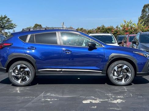 Used 2025 Subaru Crosstrek 2.5i Limited w/ Crosstrek Mirror Package AWD/4WD image 3