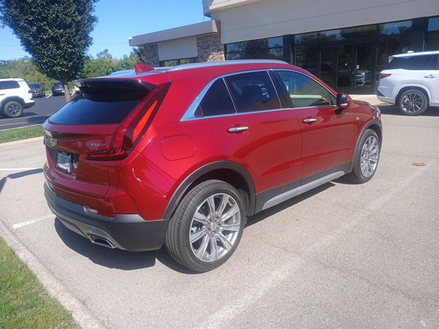 Used 2020 Cadillac XT4 Premium Luxury FWD image 6
