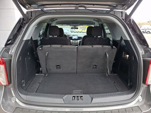 Certified 2023 Ford Explorer XLT image 29