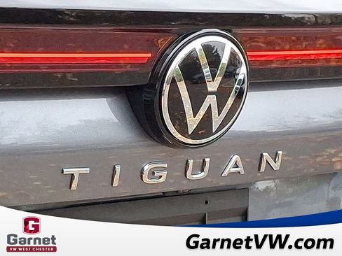 New 2026 Volkswagen Tiguan SE image 12