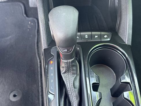 Used 2022 Chevrolet TrailBlazer LT FWD image 28