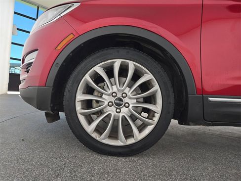 Used 2018 Lincoln MKC Reserve image 39