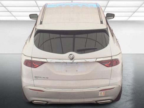 Used 2023 Buick Enclave Essence AWD/4WD image 16