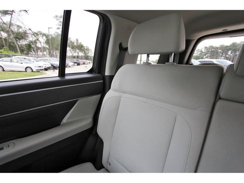 Certified 2026 Hyundai Santa Fe SE FWD image 14