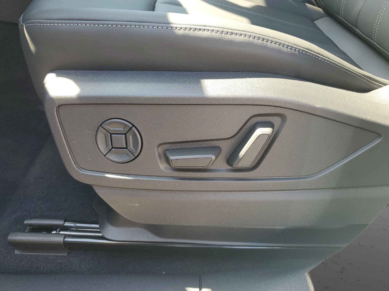 New 2026 Audi Q5 Premium AWD/4WD image 22