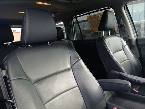 Used 2020 Honda Pilot Touring image 17