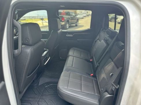 Used 2024 Chevrolet Silverado 1500 High Country w/ High Country Premium Package AWD/4WD image 24