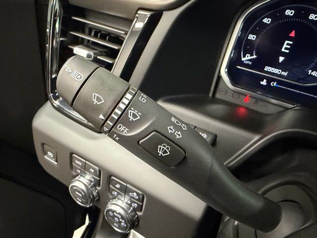 Used 2025 GMC Sierra 1500 AT4 w/ Technology Package AWD/4WD image 29