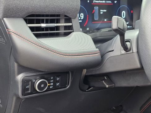 Used 2025 Ford Explorer ST-Line image 20