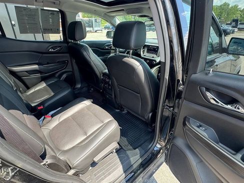 Used 2018 GMC Acadia SLT AWD/4WD image 18