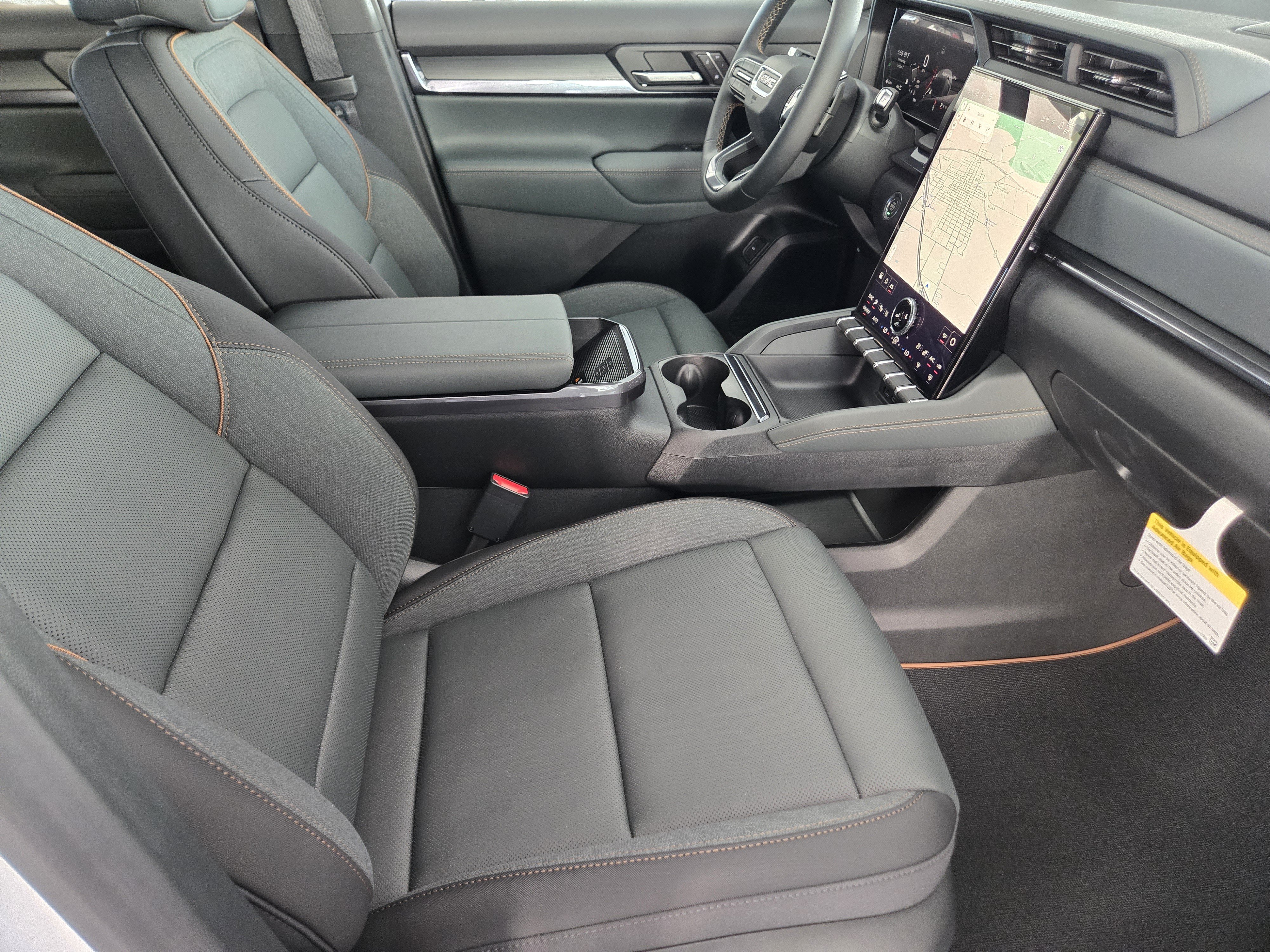 New 2027 GMC Terrain AT4 w/ Convenience Package III AWD/4WD image 11
