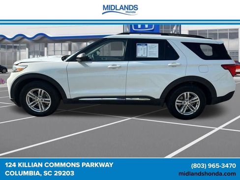 Used 2023 Ford Explorer XLT w/ Equipment Group 202A RWD image 7