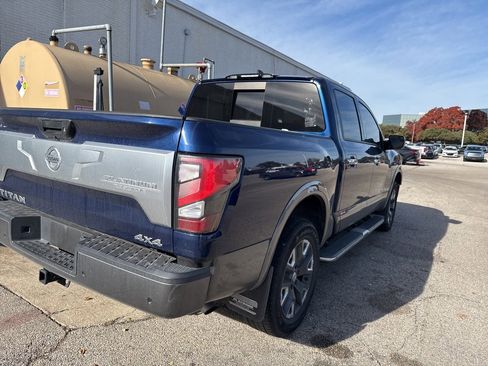 Used 2022 Nissan Titan Platinum Reserve w/ Moonroof Package image 6