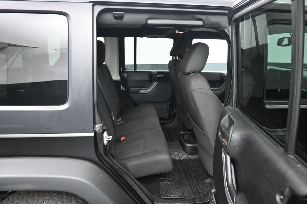 Used 2017 Jeep Wrangler Unlimited Sport w/ Quick Order Package 24S AWD/4WD image 27