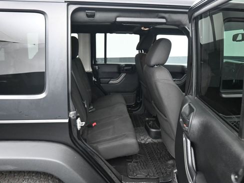 Used 2017 Jeep Wrangler Unlimited Sport w/ Quick Order Package 24S AWD/4WD image 27