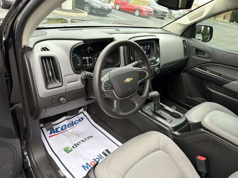 Used 2020 Chevrolet Colorado W/T w/ Custom Special Edition image 10