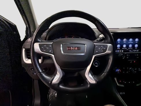 Used 2022 GMC Terrain SLT w/ Tech Package FWD image 14