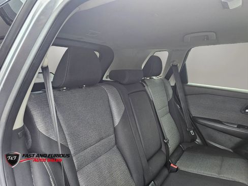 Used 2022 Nissan Rogue SV AWD/4WD image 13