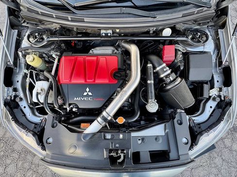 Used 2012 Mitsubishi Lancer Evolution GSR image 3