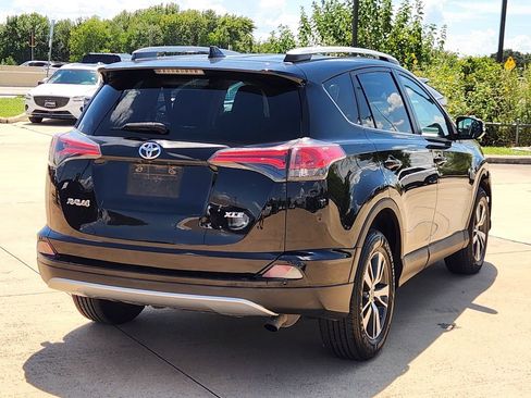 Used 2016 Toyota RAV4 XLE FWD image 5