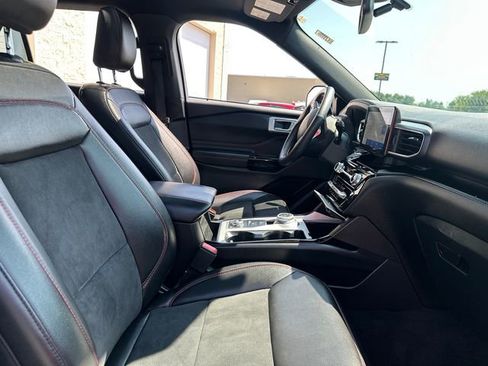 Used 2022 Ford Explorer ST-Line w/ Class IV Trailer Tow Package image 16