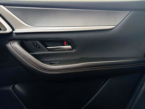 Certified 2025 MAZDA CX-90 3.3 Turbo w/ Preferred Package image 25