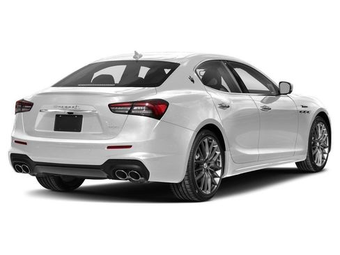 Used 2022 Maserati Ghibli Modena Q4 AWD/4WD image 40