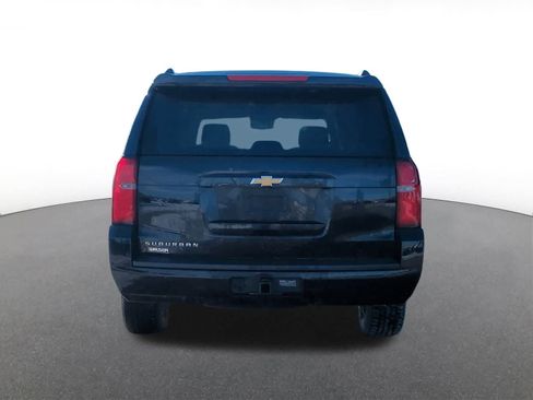 Used 2017 Chevrolet Suburban LS image 5
