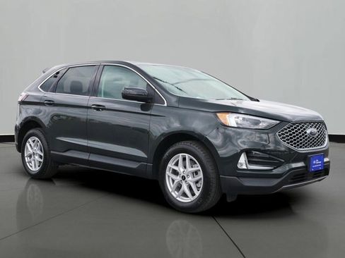 Certified 2023 Ford Edge SEL w/ Convenience Package AWD/4WD image 4