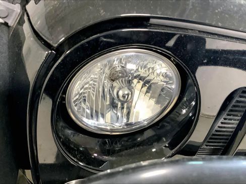 Used 2015 Jeep Wrangler Unlimited Sport w/ Quick Order Package 24S image 28