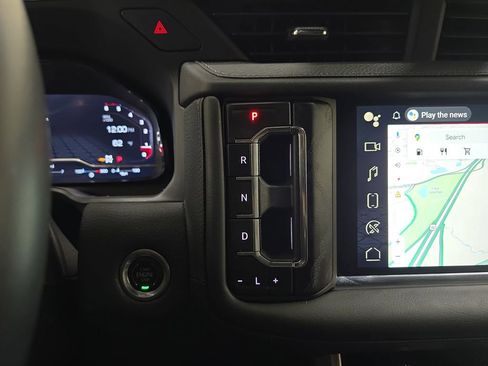 Used 2024 GMC Yukon Denali w/ Advanced Technology Package image 28