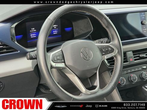 Used 2022 Volkswagen Taos SE image 30