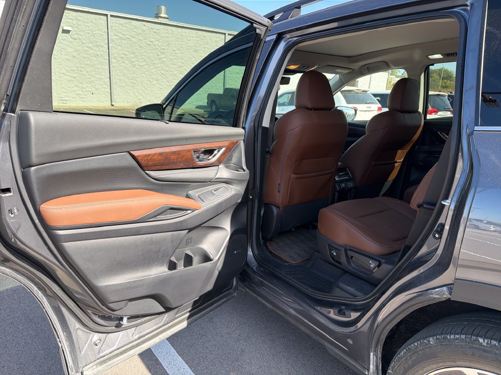 Used 2024 Subaru Ascent Touring w/ Popular Package #2 AWD/4WD image 29