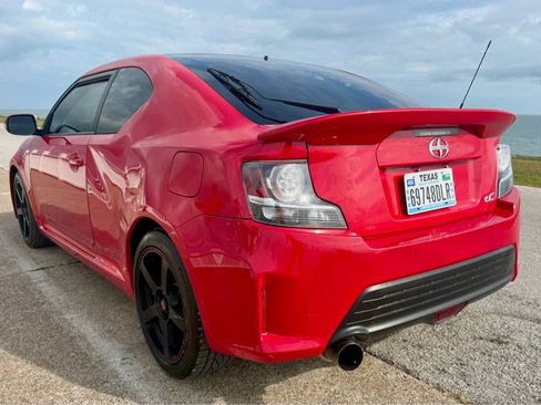Used 2016 Scion tC image 7