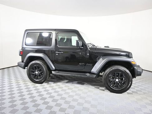 Used 2023 Jeep Wrangler Sport S image 8