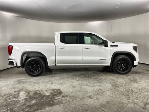Used 2026 GMC Sierra 1500 Elevation image 9