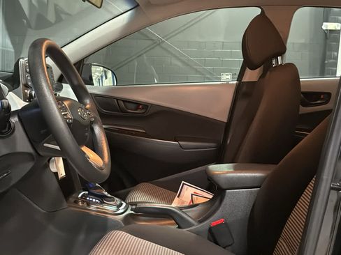 Used 2019 Hyundai Kona SE FWD image 10