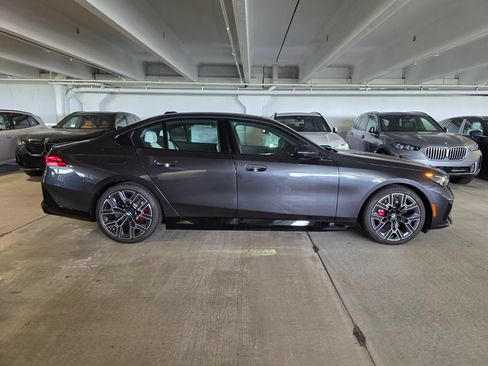New 2027 BMW i5 eDrive40 w/ M Sport Package RWD image 3