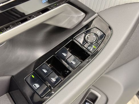 New 2026 BMW 530i w/ M Sport Package RWD image 18