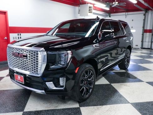 Used 2024 GMC Yukon Denali w/ Denali Reserve Package AWD/4WD image 5