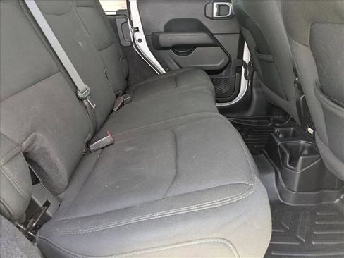 Used 2021 Jeep Wrangler Unlimited Sahara image 18