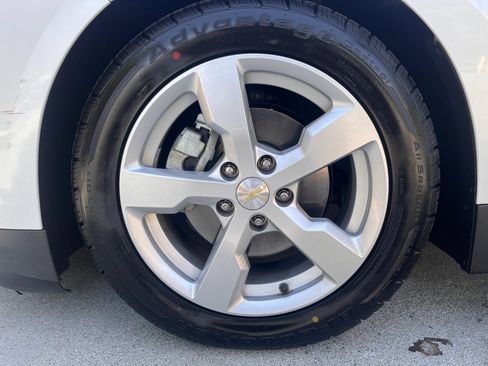Used 2013 Chevrolet Volt Premium w/ Premium Trim Package FWD image 17