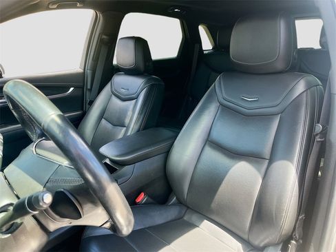Used 2022 Cadillac XT5 Premium Luxury image 21