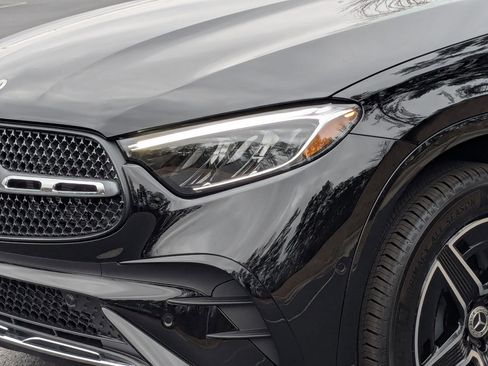 Used 2025 Mercedes-Benz GLC 300 image 6