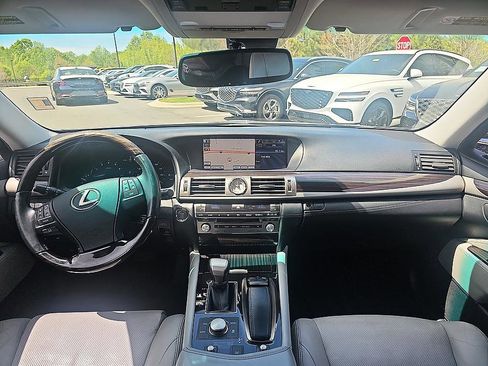 Used 2014 Lexus LS 460 w/ Comfort Package RWD image 33