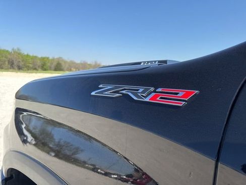 Used 2023 Chevrolet Silverado 1500 ZR2 w/ Technology Package image 11