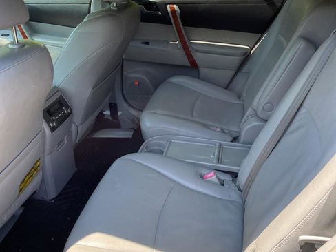 Used 2008 Toyota Highlander Limited FWD image 12